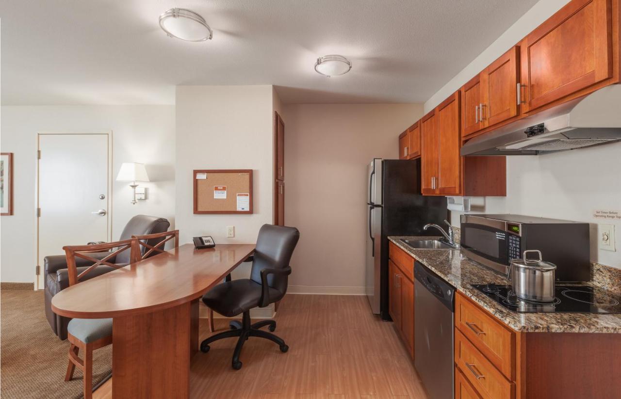 Candlewood Suites El Paso By Ihg Sunrise Acres Exterior photo