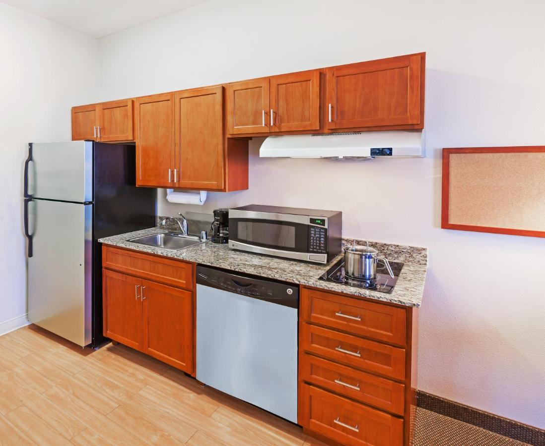 Candlewood Suites El Paso By Ihg Sunrise Acres Exterior photo